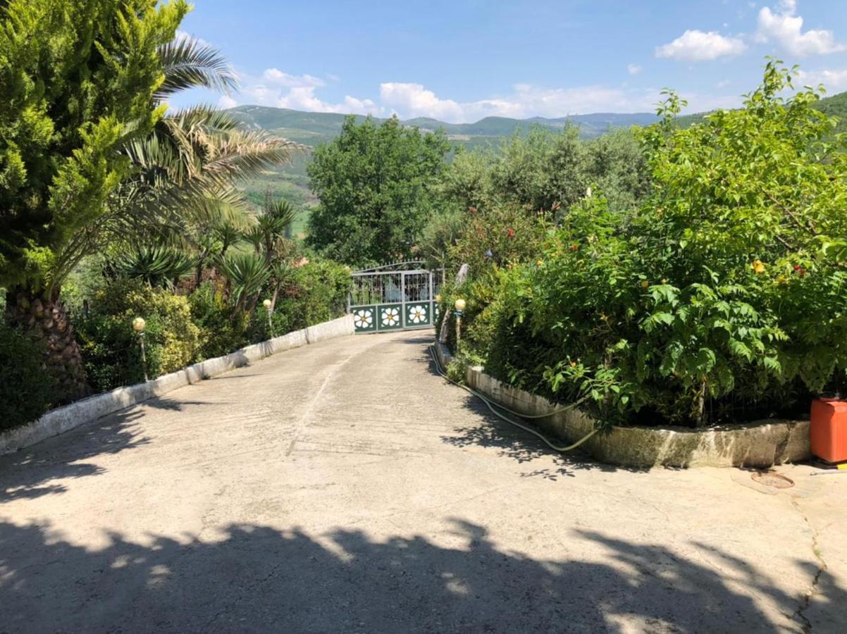 Villa Mukaj Fratar المظهر الخارجي الصورة